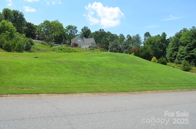 205 Henrys Glen Dr, Morganton, NC 28655 - photo 2