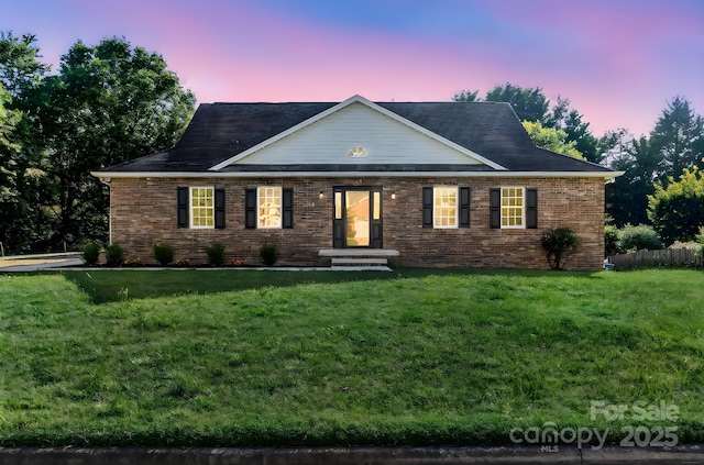 915 Barrington Dr NE, Lenoir, NC 28645 - photo 1
