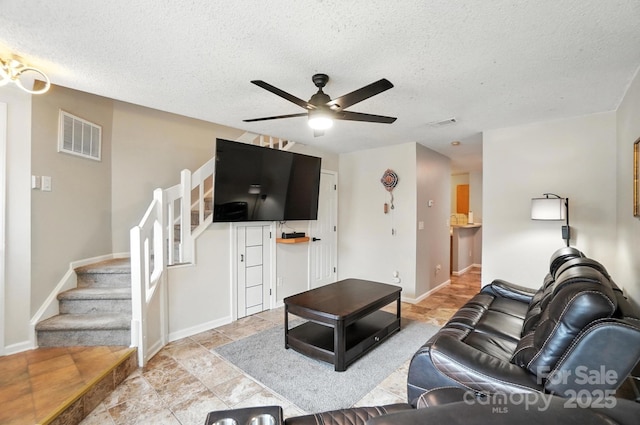 6422 Windsor Gate Ln, Charlotte, NC 28215 - photo 3