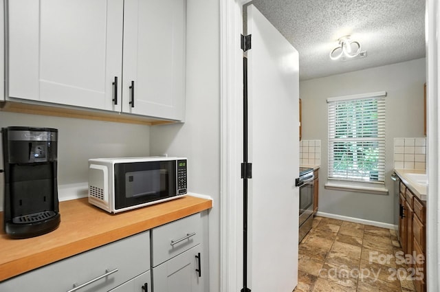 6422 Windsor Gate Ln, Charlotte, NC 28215 - photo 15