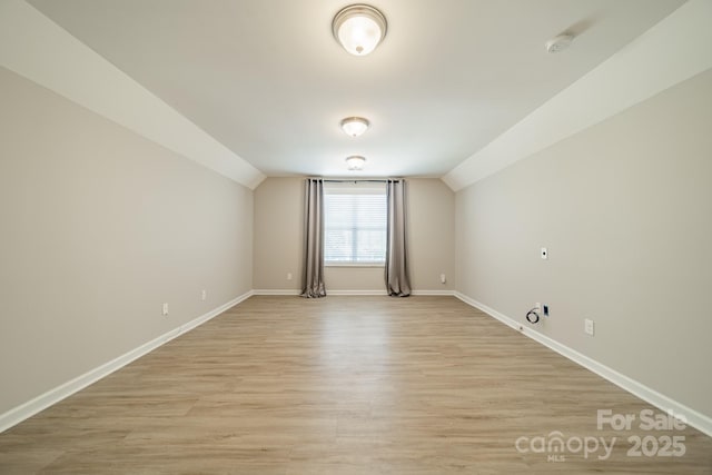 9229 Inverness Bay Rd, Charlotte, NC 28278 - photo 18