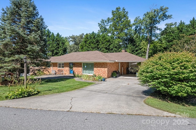 441 Hillcrest Cir, Hendersonville, NC 28792 - photo 2