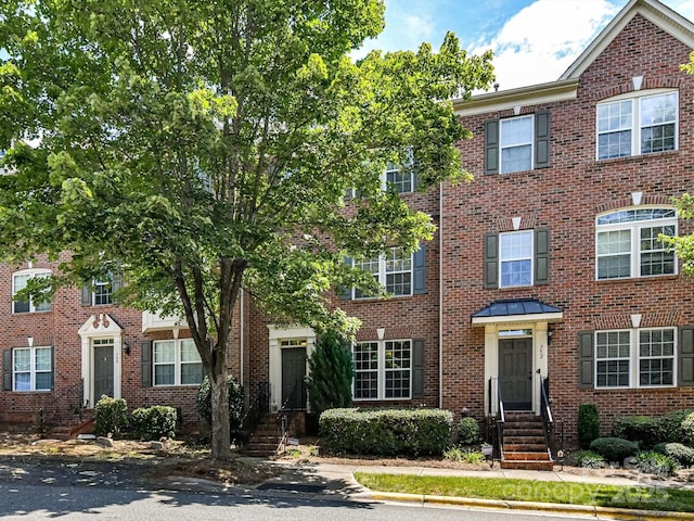756 Naramore St, Davidson, NC 28036 - photo 1