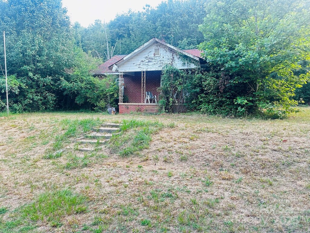 211 Luckadoo Rd, Bostic, NC 28018 - photo 1