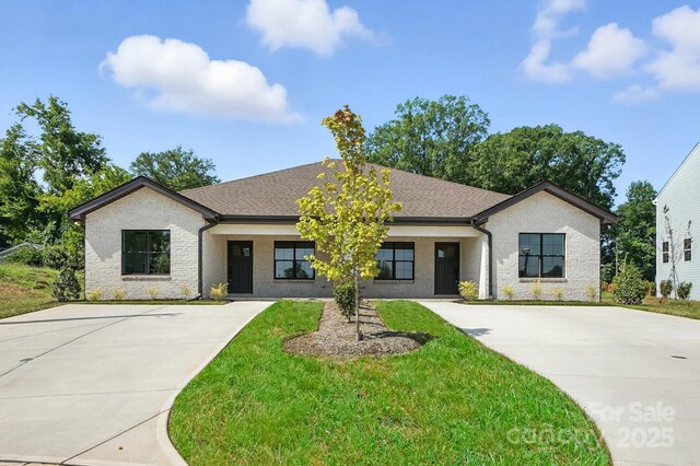 2425 Ellen Ave, Charlotte, NC 28208 - photo 1