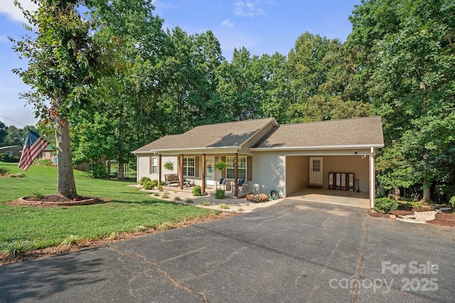 5476 Chestnut Dr, Hickory, NC 28602 - photo 1