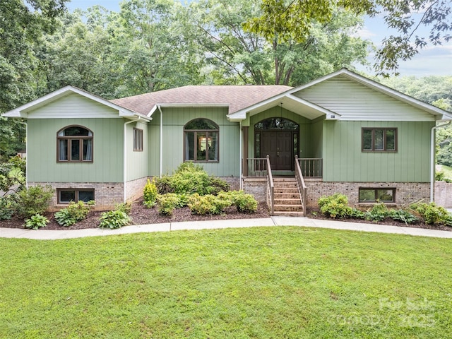 401 Nelson St, Clyde, NC 28721 - photo 1