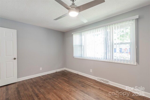 3331 Erskine Dr, Charlotte, NC 28205 - photo 14