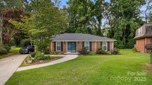 1718 Candlewood Ct, High Point, NC 27265 - photo 1