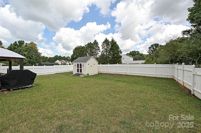 12015 Chantress Ln, Charlotte, NC 28215 - photo 22