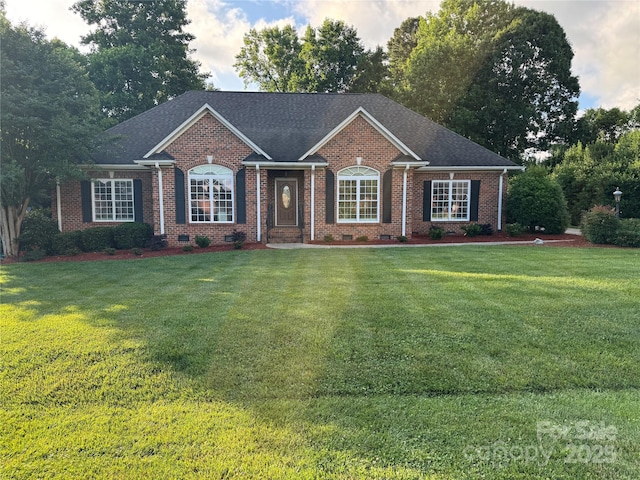 2911 Weatherfield Dr, Lincolnton, NC 28092 - photo 1