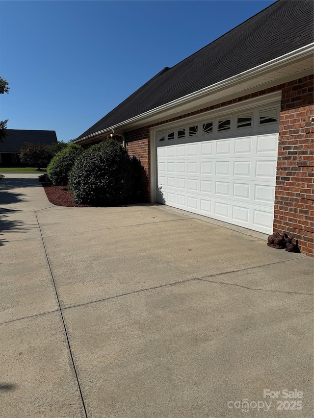 2911 Weatherfield Dr, Lincolnton, NC 28092 - photo 3