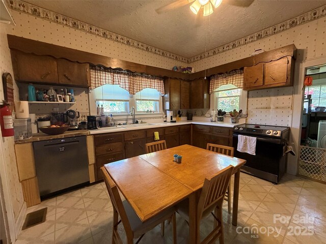 17 3rd St, Marion, NC 28752 - photo 8