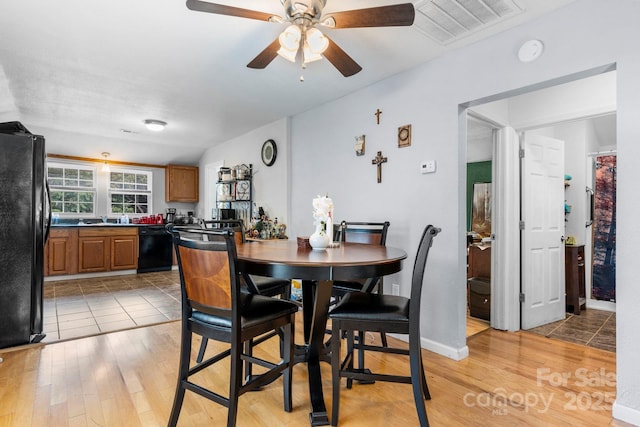 70 Grove St, Marion, NC 28752 - photo 4