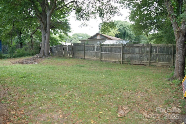 513 E Holly St, Dallas, NC 28034 - photo 3
