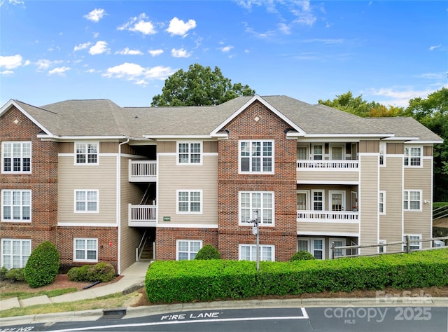 9909 Campus Walk Ln, Charlotte, NC 28262 - photo 1