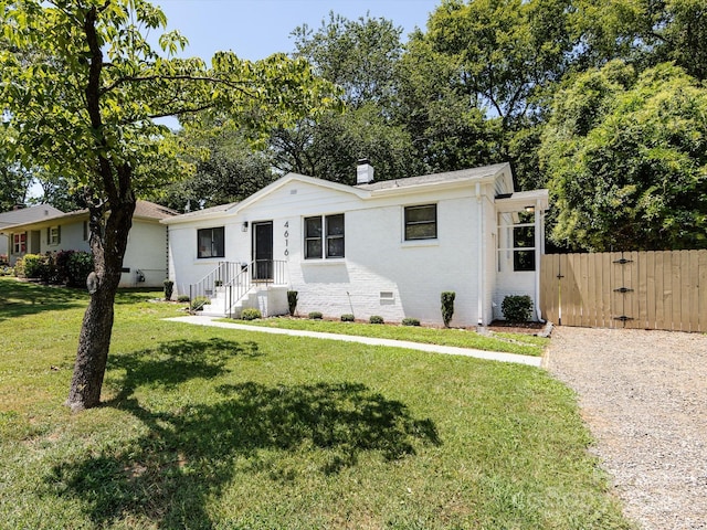 4616 General Pershing Dr, Charlotte, NC 28209 - photo 4