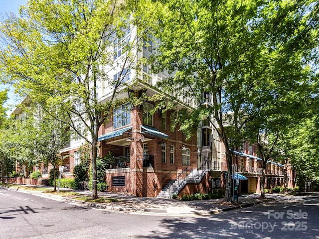 1101 W 1st St Unit 302, Charlotte, NC 28202 - photo 2