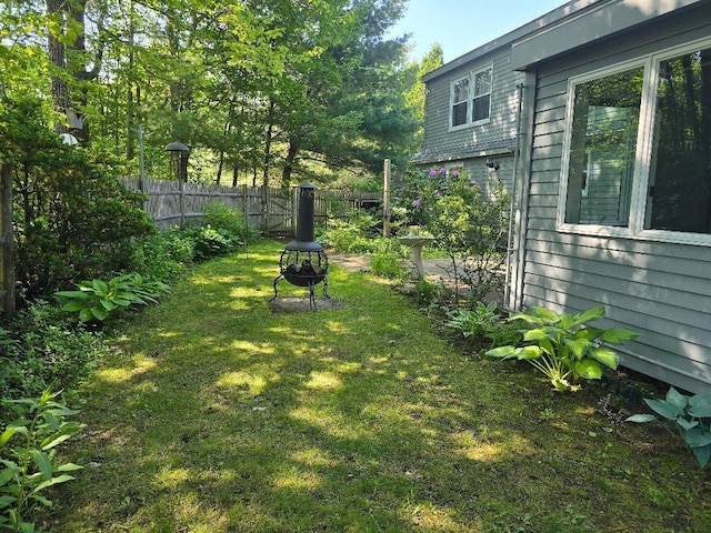 40 Willow Grove Rd, Brunswick, ME 04011 - view of yard with a fire pit