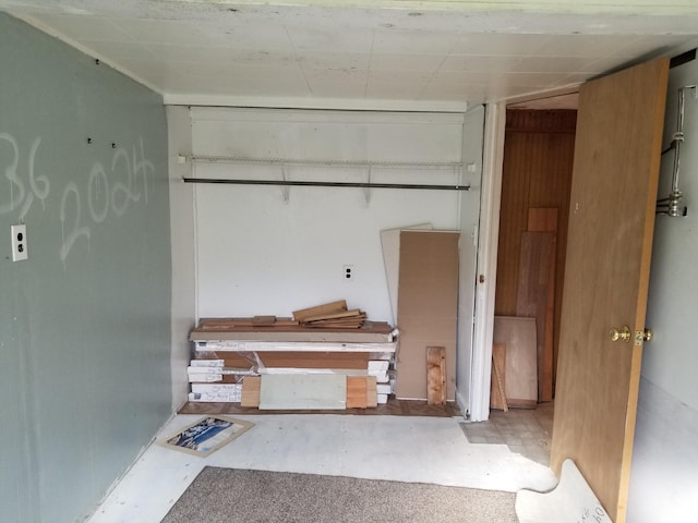 64 Ferrin Rd, Litchfield, ME 04350 - interior space