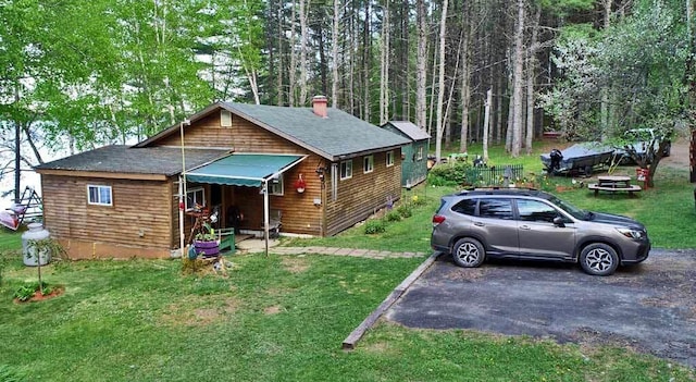 view of front of home with a front yard