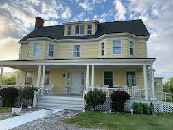 view of front facade with covered porch