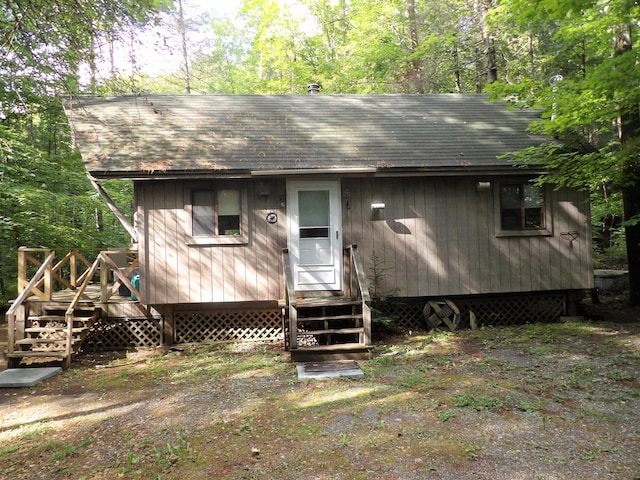 view of front facade featuring a deck