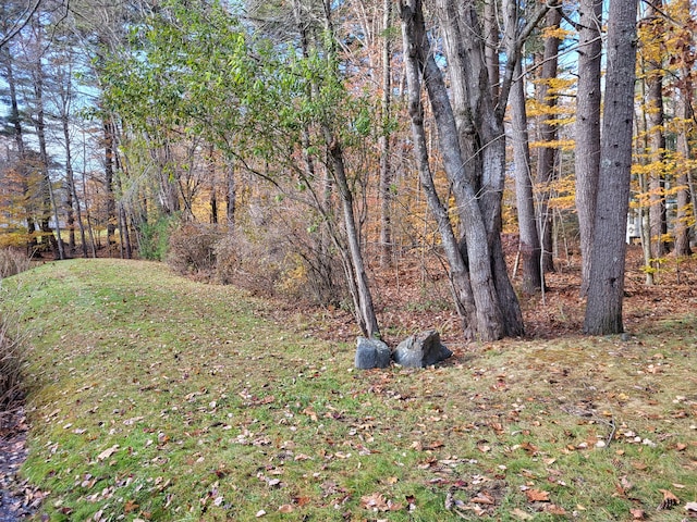 Listing photo 3 for 33 Cedar Ln, Ogunquit ME 03907