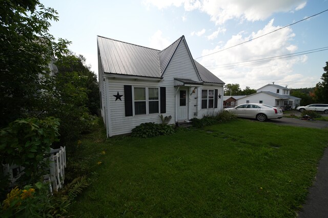 26 Smyrna St, Houlton, ME 04730 - photo 9