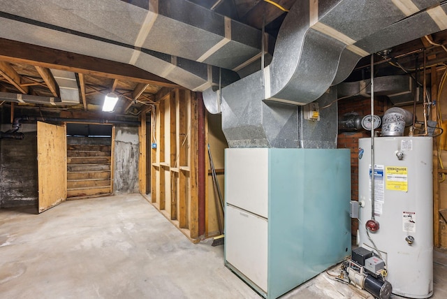 7 Alweber Rd, Windham, ME 04062 - unfinished below grade area featuring gas water heater