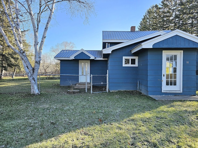 exterior space with a front yard