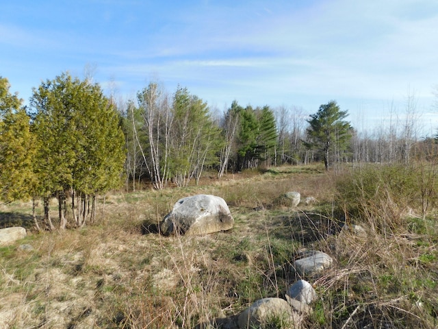 Listing photo 3 for 42 Meadow Dr, Waterville ME 04901