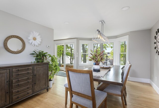 8 Hickory Ln, York, ME 03909 - dining room featuring plenty of natural light, light wood-style floors, baseboards, and recessed lighting