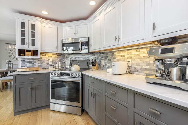 8 Hickory Ln, York, ME 03909 - kitchen featuring stainless steel appliances, gray cabinets, white cabinetry, and recessed lighting