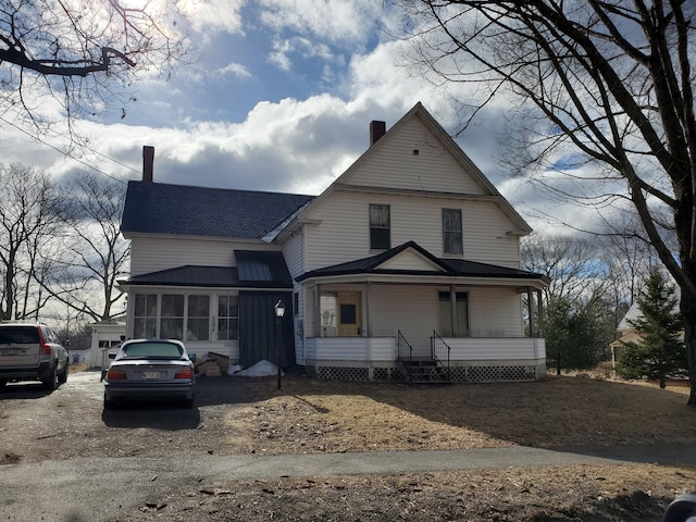 view of front of house featuring covered porch