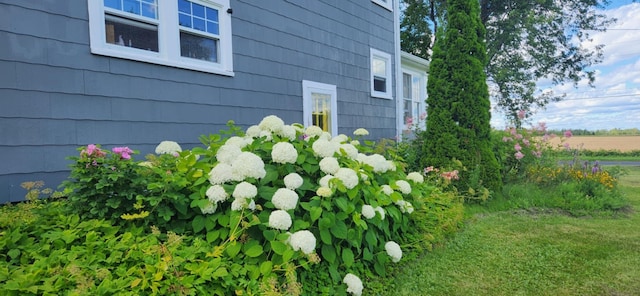 view of side of property