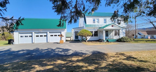 view of front of property with covered porch