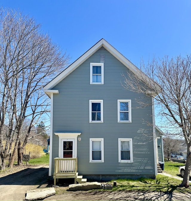 view of front of house