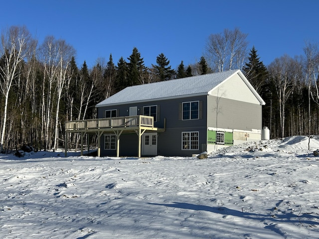 view of front of property featuring a wooden deck