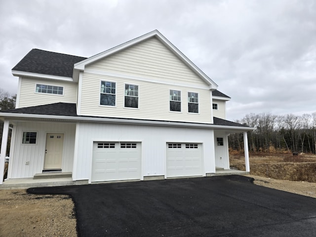 view of front facade featuring a garage