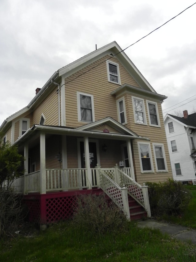 view of front facade featuring a porch