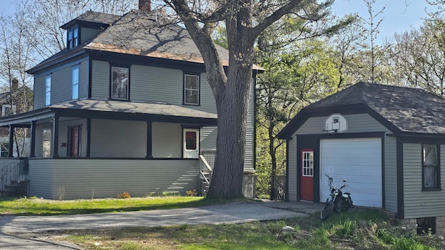 view of front of property featuring a porch