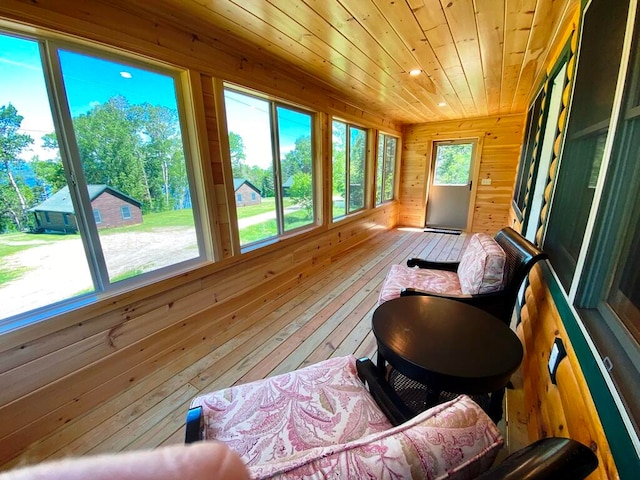 view of sunroom / solarium