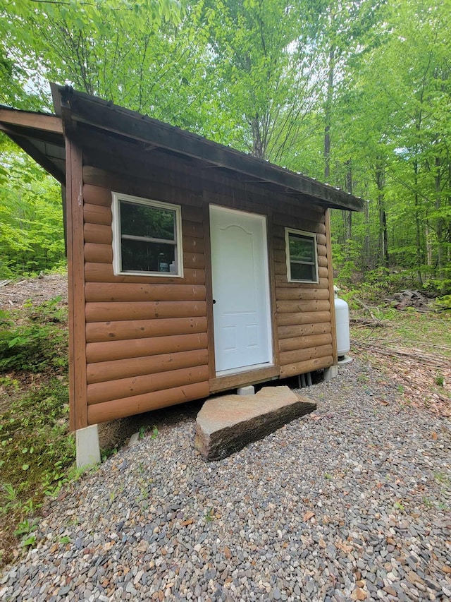 view of outbuilding