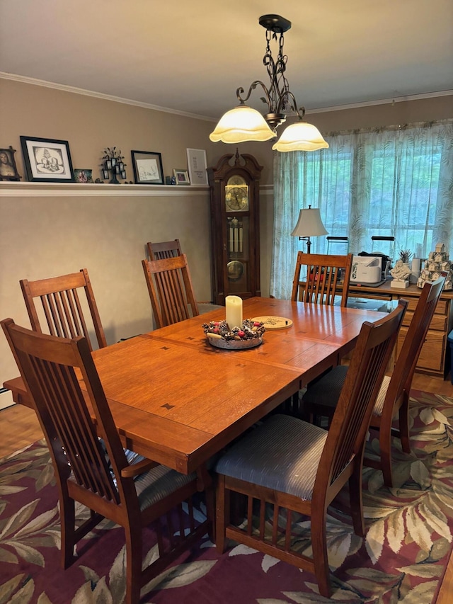 dining room with ornamental molding