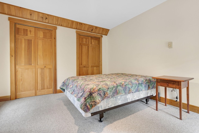 bedroom featuring carpet flooring