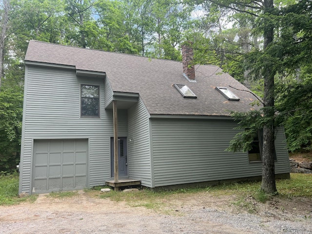 view of front facade featuring a garage