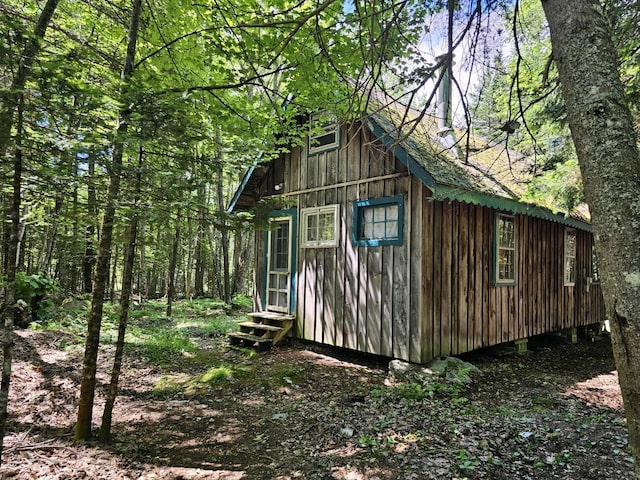 view of outdoor structure