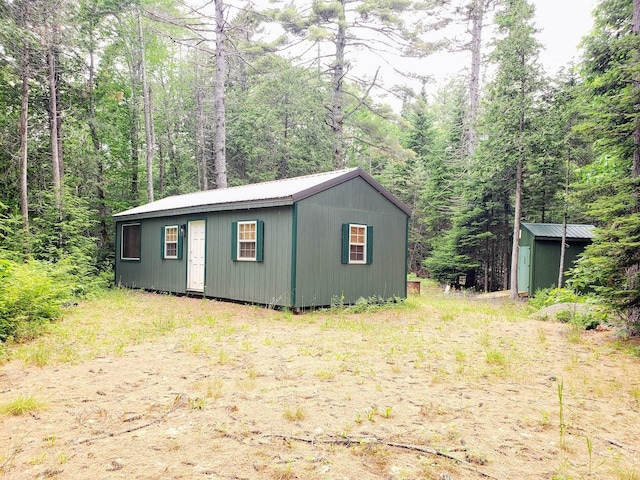 view of outbuilding