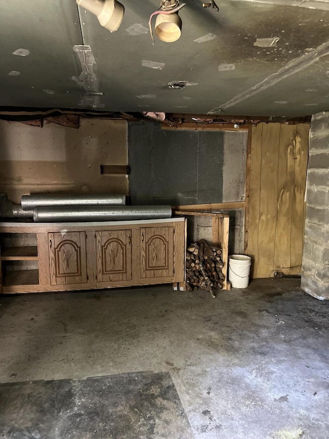 161 Bog Rd, Rockland, ME 04841 - view of unfinished below grade area